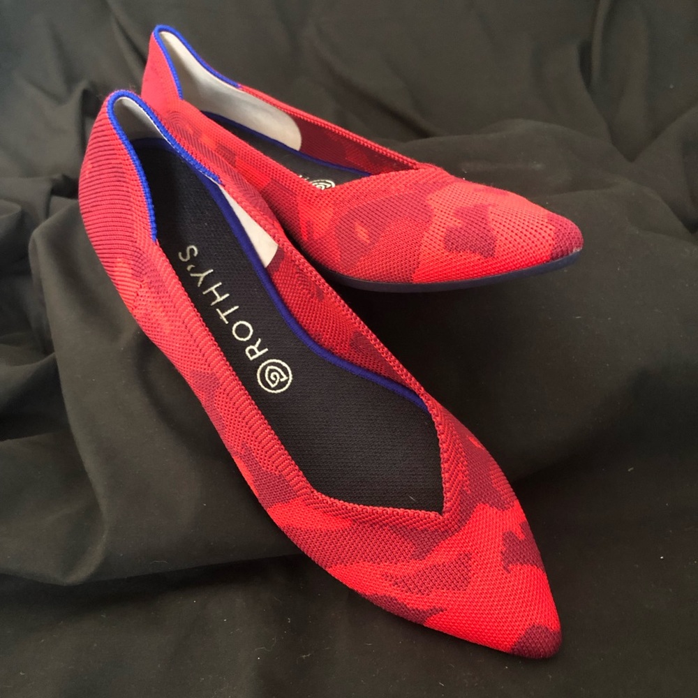 Rothy’s Red Camo Point size 11